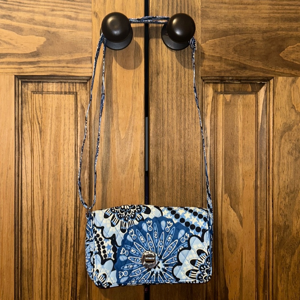 Blue Vera Bradley cross body bag